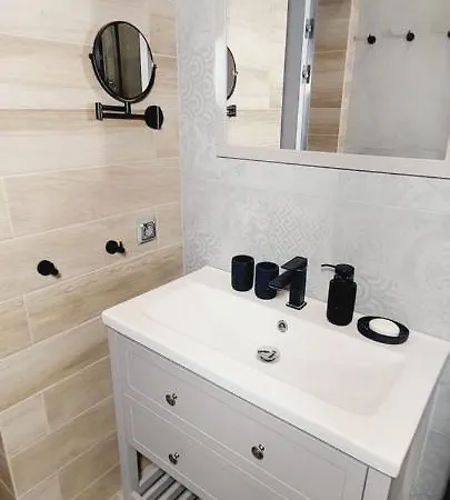 Apartment Astoria 2 *